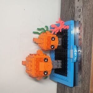 LEGO BrickHeadz 40442 – Goldfish  Built – No Box – No Instructions